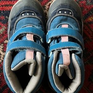 See Kai Run Little Kids Boots Size 11.5